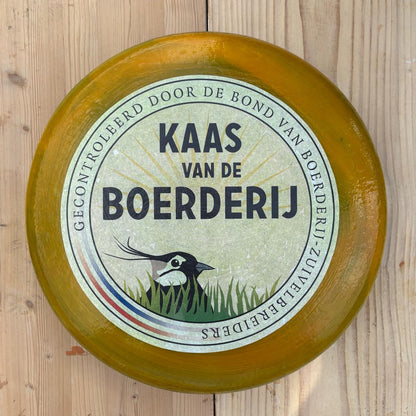 Graskäse – Cremiger holländischer käse aus erster Weidemilch