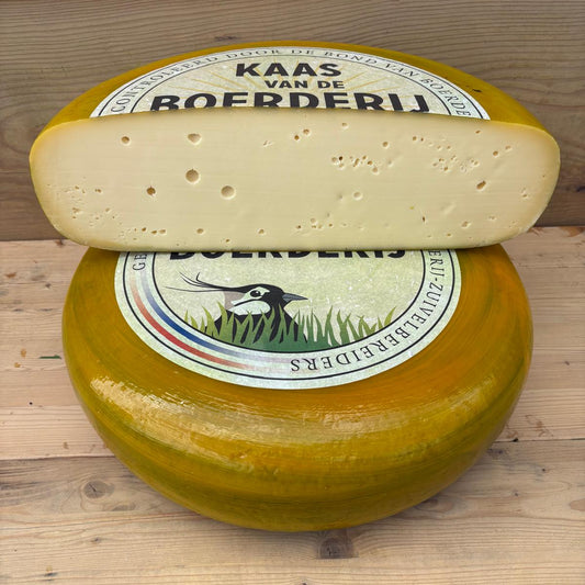 Graskäse – Cremiger holländischer käse aus erster Weidemilch